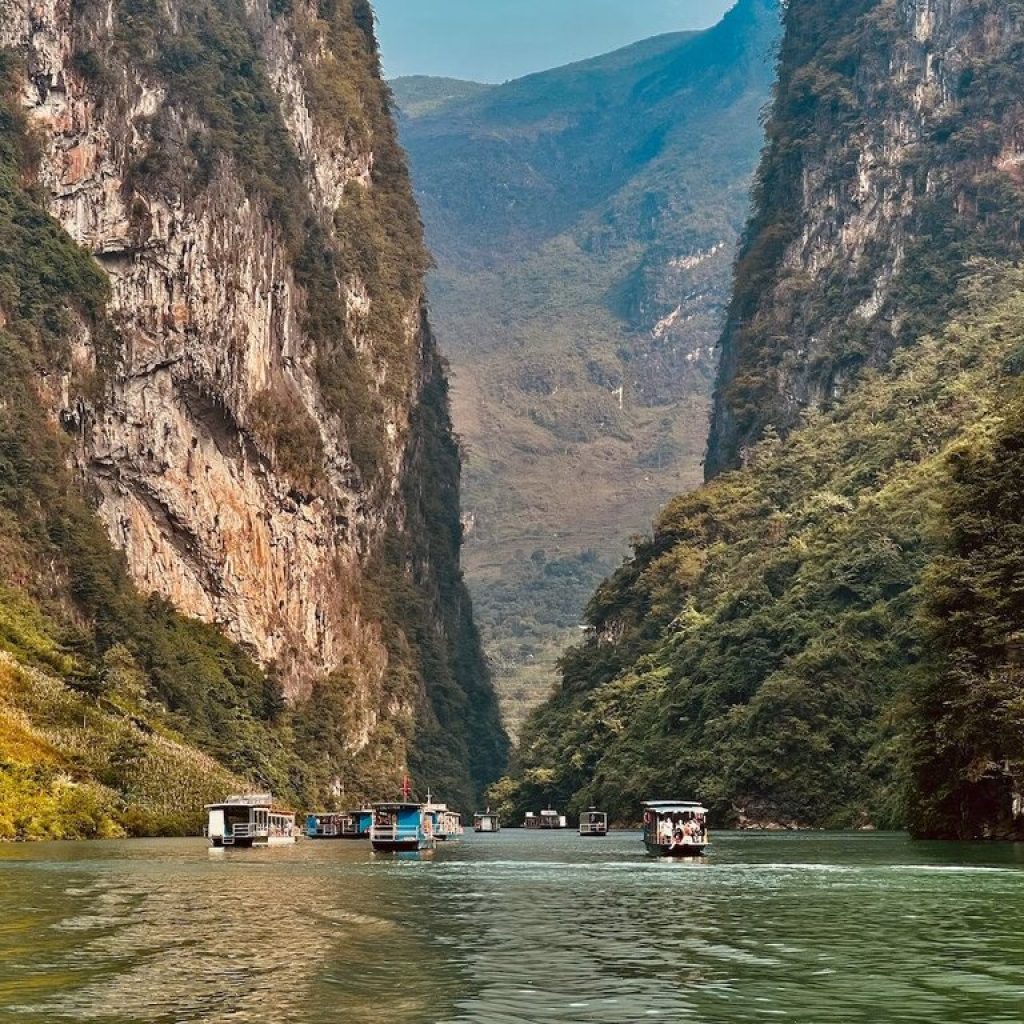 chinh phuc hem tu san ha giang