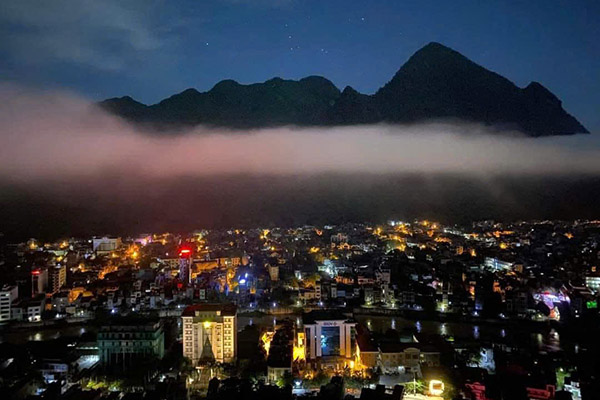 🌙 Evening to Night Activity Program at Cam Son Mountain